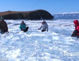 음악 악기같은 바이칼 호수 얼음