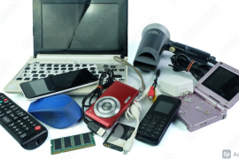 디지털 산업의 dirty little secret